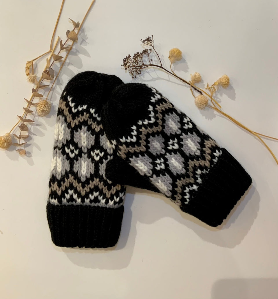 Grey Patterned Mittens | petite shops