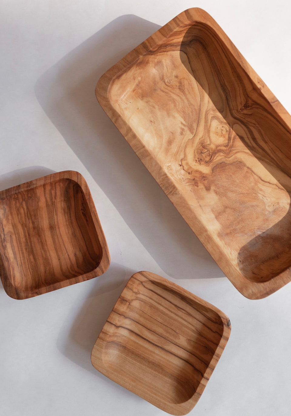 Natural OliveWood - Three Piece Set of Dishes